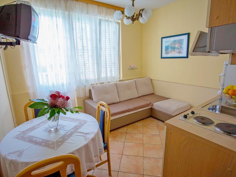 Apartments Damjanka Orebic Exterior photo